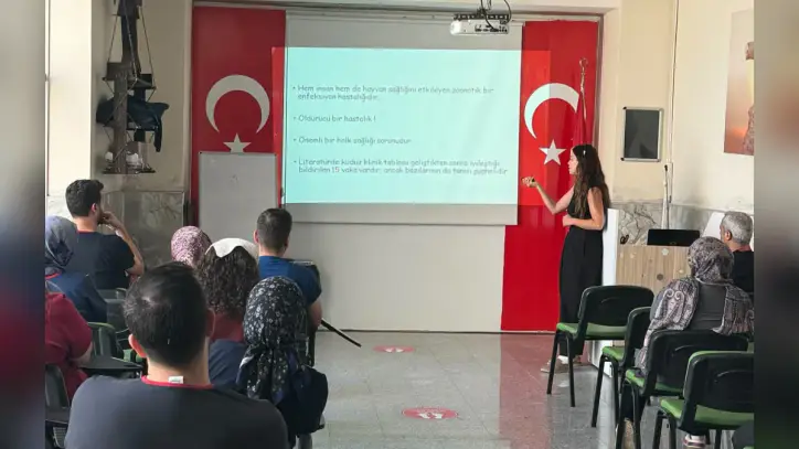 Dünya Kuduz Günü: Şanlıurfa'da sağlık çalışanlarına Kuduz Farkındalık Eğitimi