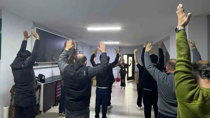 Düzce İl Sağlık Müdürlüğü projesiyle Akçakoca esnafına egzersiz yaptırıldı