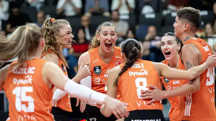 Eczacıbaşı sahasında Aras Kargo'yu set vermeden yendi - Voleybol Haberleri - Spor