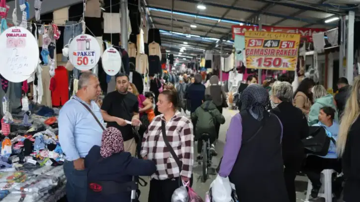 Edirne'de Bulgarların yoğunluğu esnafı sevindirdi