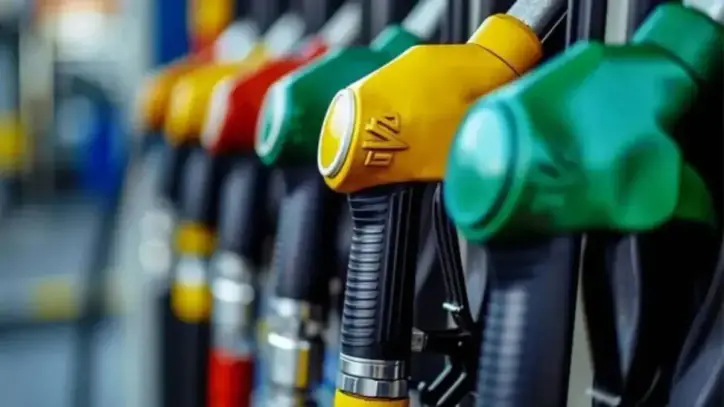 Benzine büyük indirim geliyor: Tabela değişecek