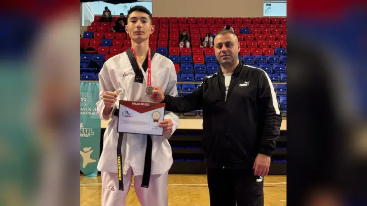 Elazığlı Taekwondocular Sivas’taki Şampiyonadan Derecelerle Döndü