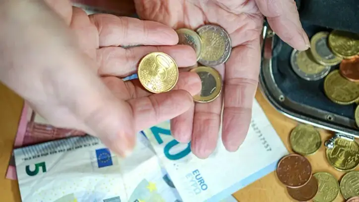 Emeklilik ve sağlık sigortası primleri 2027'de beklenenden fazla artacak