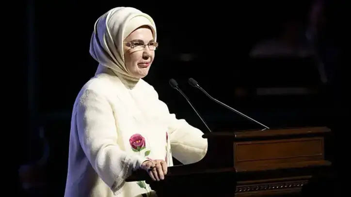 Emine Erdoğan, Türkiye Maarif Vakfı'nın 10. kuruluş yıl dönümünü kutladı