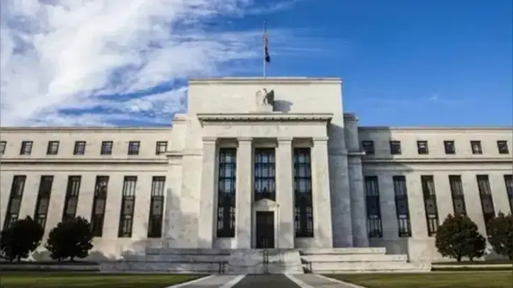 Enflasyon ve istihdam beklentiyi aştı: Fed'den 'şahin' adım gelebilir