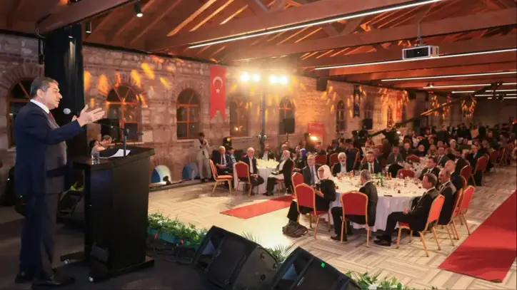 Esenler'de kültür sezonu bu yıl Sezai Karakoç'a adandı