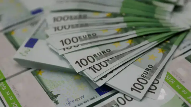 Euro 17 ayın en düşük seviyesinde