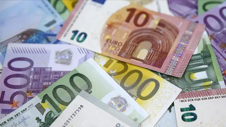 Euro Bölgesi'nden 14 milyar euroluk ticaret fazlası