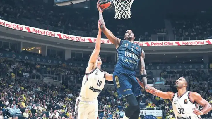 Euroleague’de çifte zafer