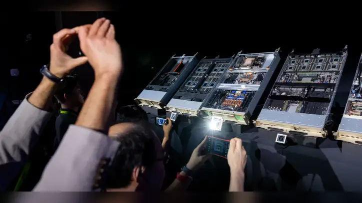 Exclusive | Oracle, Broadcom and SpaceX Seek Blockbuster Debt Deals to Pay for AI Chips