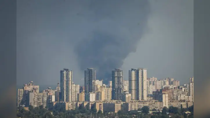 Explosions Heard in Ukraine's Kyiv, Four People Injured