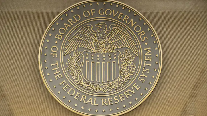 Fed faizi artırdı! Kevin Warsh, güçlü ekonomi, yüksek enflasyon ve jeopolitik gelişmeleri anlattı