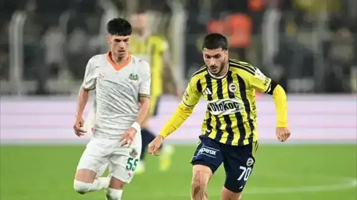 Spor yazarları Fenerbahçe - Alanyaspor maçını yorumladı: 'Fenerbahçe’nin en büyük kozu Oğuz Aydın'