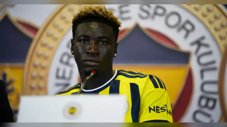 Fenerbahçe, Kojo Peprah Oppong'un lisansını çıkardı