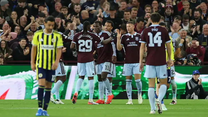 Aston Villa-Fenerbahçe maçı sonrası sert sözler: "Devler Ligi’nde ağır tokat yediler…"
