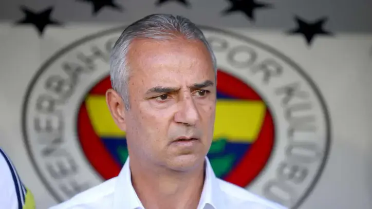 Fenerbahçe’de veda zamanı! 2 yolcu şimdiden belirlendi…