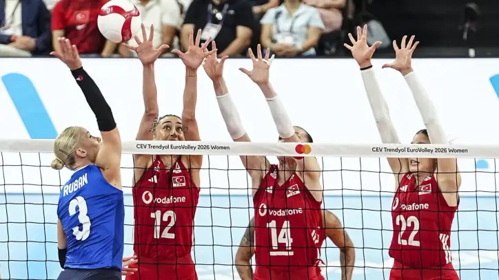 Filenin Sultanları Avrupa Voleybol Şampiyonası'nda çeyrek finalde!