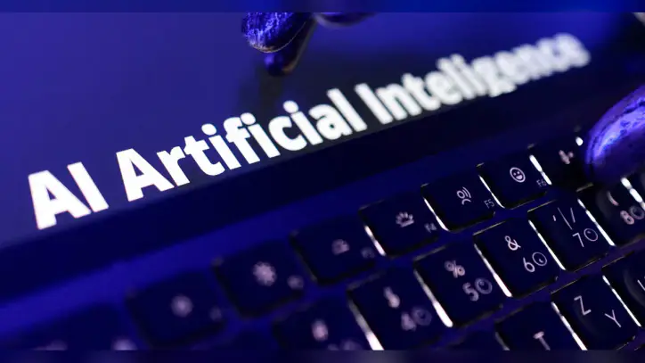 Financing of historic AI buildout raises systemic risks in US, researcher says
