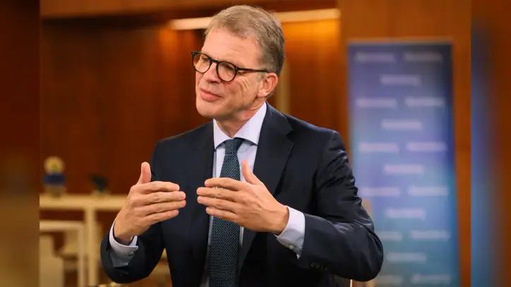 Deutsche Bank Chief Sewing Plays Down Griffin’s AI Bubble Fears