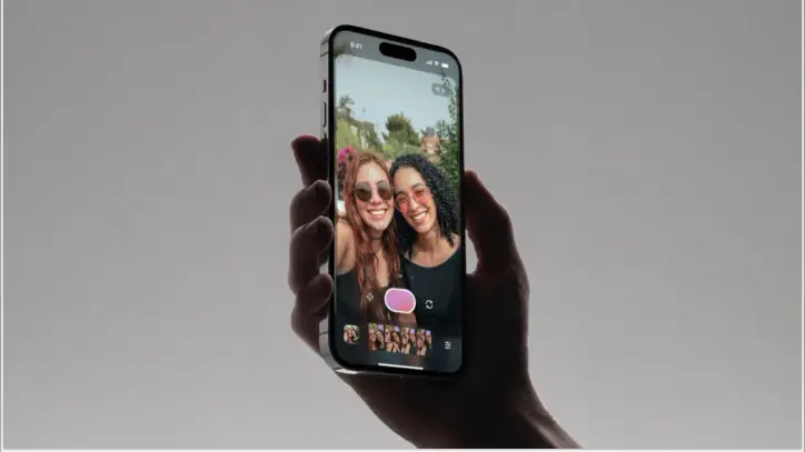 Former TikTok execs built an app that uses AI to teach you how to pose for a photo | TechCrunch