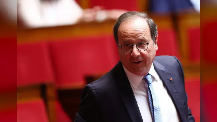 France's Hollande Says May Run in 2027 if Victory Looks Attainable, Paper Says