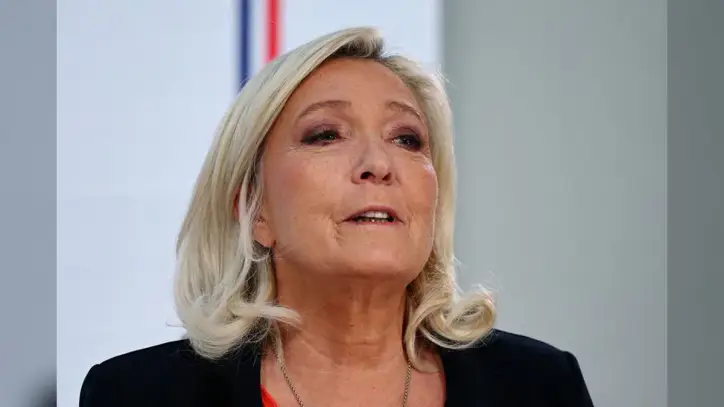 Le Pen and Melenchon Gain Momentum Ahead of French 2027 Election, Poll Shows