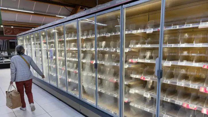 Hackers spark supermarket chaos in France