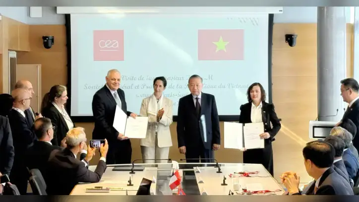 Fransız uzmanlar nükleer bilim ve teknoloji eğitimi vermek üzere Vietnam'a gelecekler.