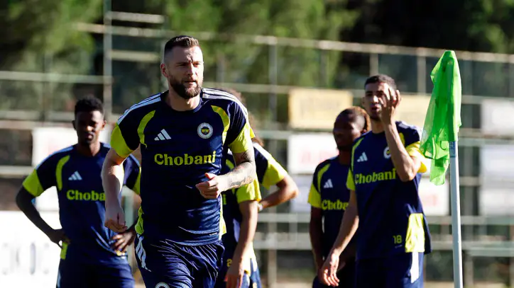 Futbol A Takımımız kampa girdi - Fenerbahçe SK