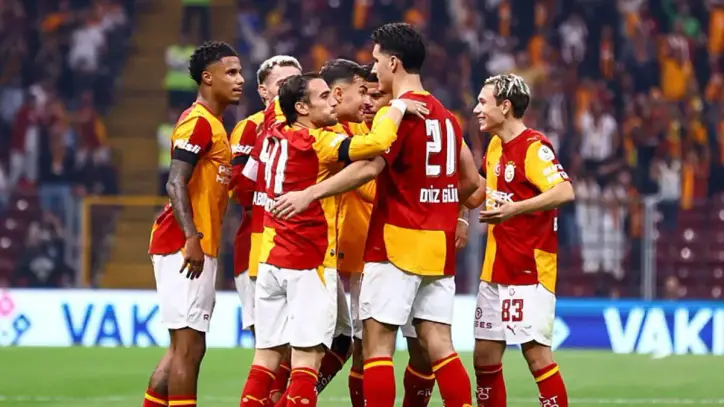 Galatasaray evinde 3 puan peşinde! İşte Okan Buruk'un Barcelona maçı 11'i - ASpor