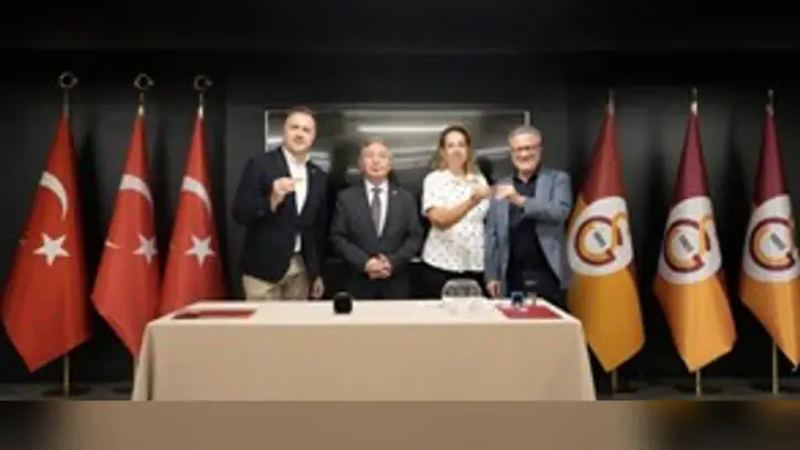 Galatasaray Spor Kulübü Yardımlaşma ve Dayanışma Sandığı renk seçimi yapıldı