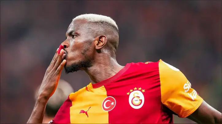 Galatasaray’da gözler Victor Osimhen’de - Okan Buruk sağlık ekibiyle durumunu yakından takip ediyor