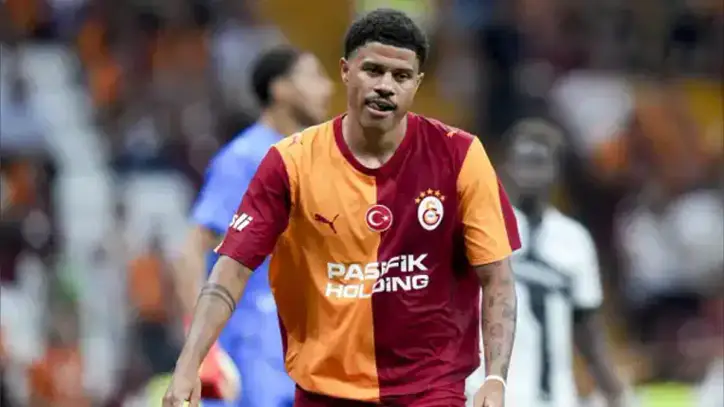 Galatasaraylı yıldıza RAMS Park'ta protesto: Oyundan çıkarken ıslıklandı