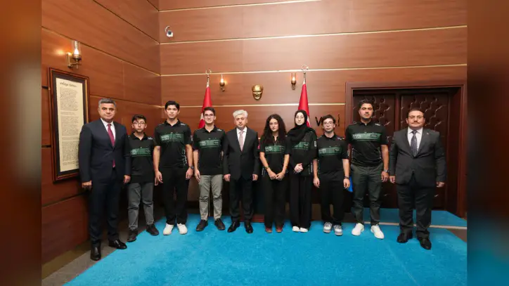 “Gençlerin, bilim ve teknoloji çalışmaları gurur verici”