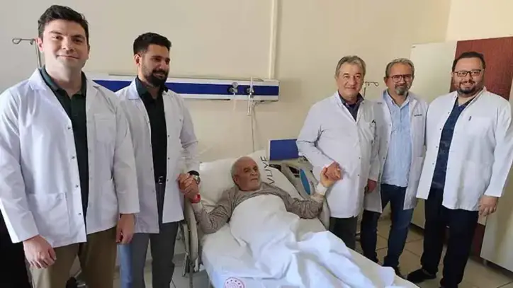 Giresun’da, tıp literatürüne girecek ameliyat başarıyla gerçekleştirildi