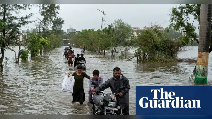 Global heating will hit at least 1.8C, UN warns, and there are ‘no good outcomes’