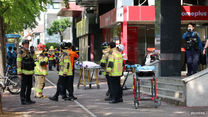 8 Injured In South Korea Mall Stabbing, Suspect Arrested