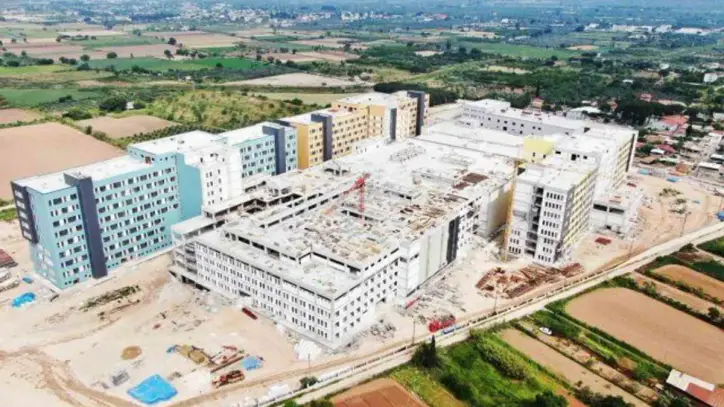 Güneydoğu'nun dev sağlık üssü Şanlıurfa Şehir Hastanesi vatandaşlara kapılarını açıyor