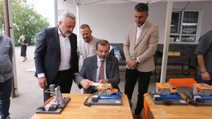 Gürsu Belediyesi köy okullarına bilim ve teknoloji taşıyor