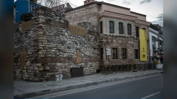 Haliç Sanat’ta yeni sezon: Balat’ta üç yeni sergi açıldı - Evrensel