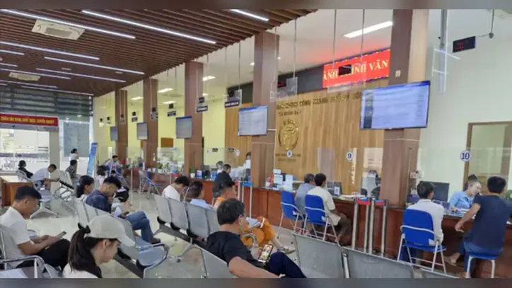 Hanoi, bilim ve teknoloji faaliyetleri alanındaki idari prosedürlerde yapılan revizyonları ve eklemeleri duyurdu.