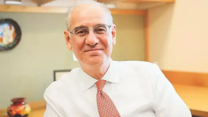 Harvard'da bir ilk: Türk bilim adamı Rıfat Atun dekanlık görevine getirildi