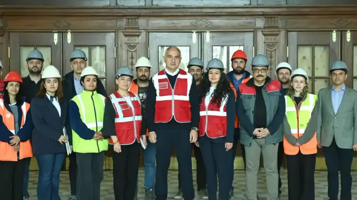 Haydarpaşanın temellerinde kritik tespit: Ahşap kazıkların yüzde 80i yok olmuş - Kültür Sanat Haberleri