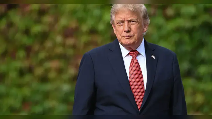 House votes to limit Trump's power to strike Iran for 3rd time, as 7 Republicans defect