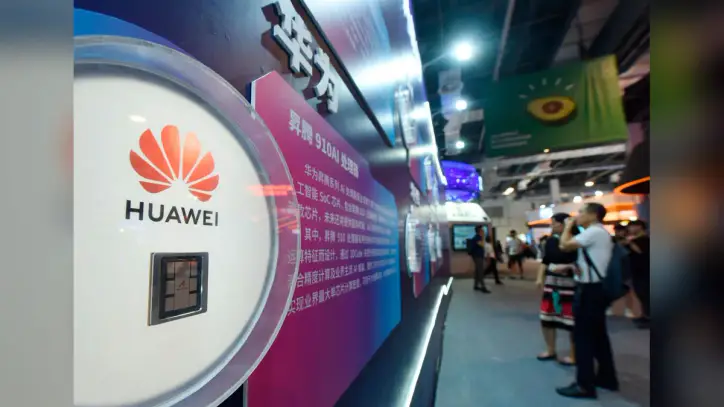 Huawei’s Chip, Data Center Bid Takes US-China AI Rivalry to Egypt