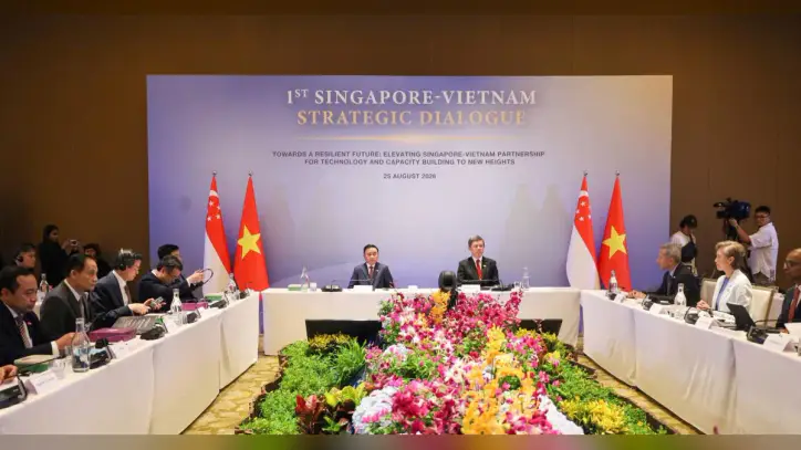 İnsan kaynakları geliştirme ve teknolojik bağlantı, Vietnam ve Singapur'un sürdürülebilir kalkınması için stratejik öneme sahiptir.