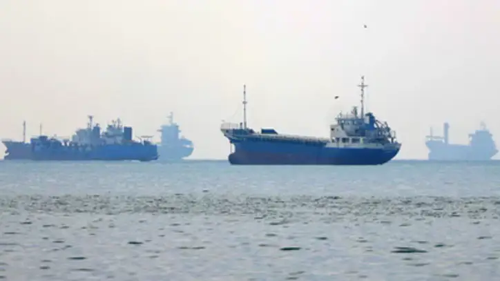 Vessels transit the Hormuz Strait off the coast of Iran's southern port city of Bandar Abbas. (AFP/Representational Image)