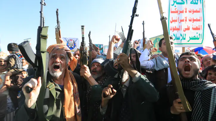 Iran war updates: Saudi-led coalition hits Houthis; Putin, Trump talk Iran