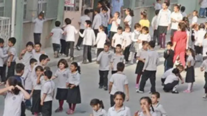 İstanbul'da ilk gün için okullara saat düzenlemesi