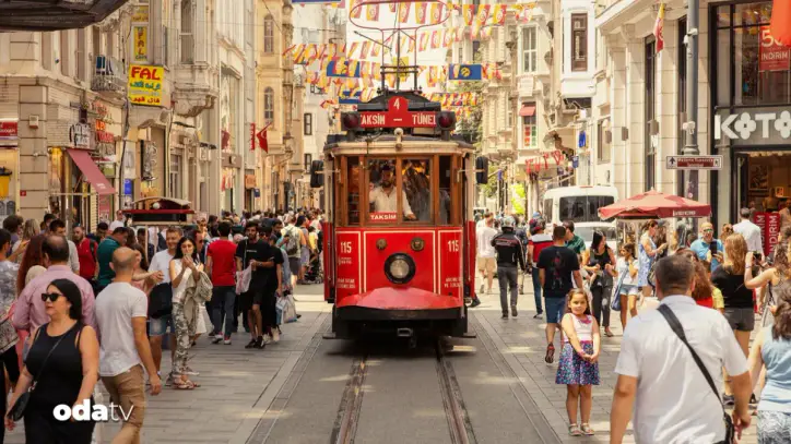İstanbullunun eğlencesi kaçtı: Her iki kişiden biri bilet alamıyor